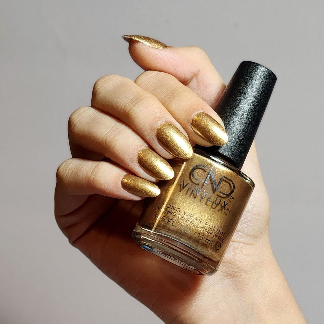 CND - Vinylux It's Getting Golder 0.5 oz - #458 - Nail Lacquer at Beyond Polish