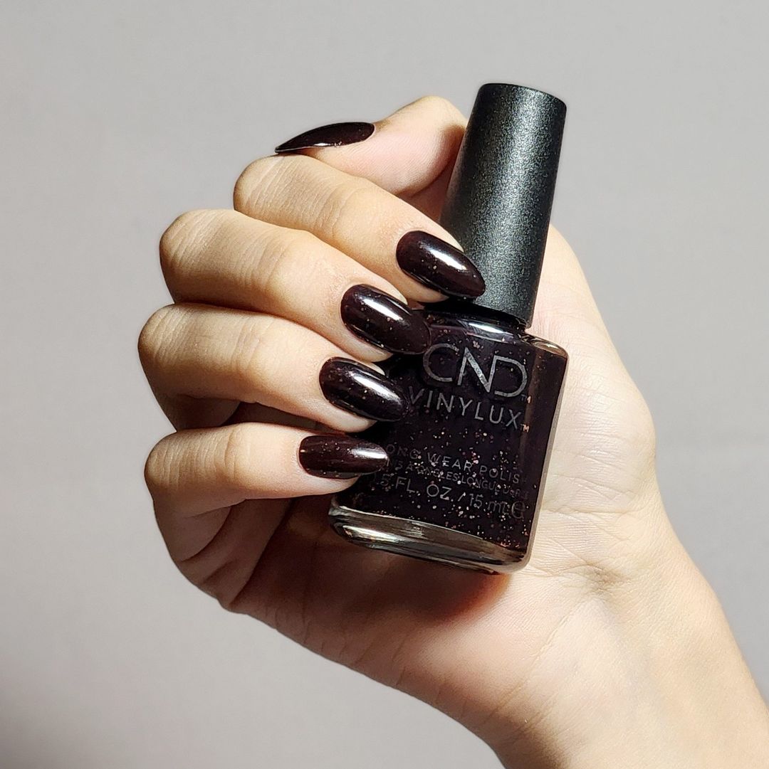 CND - Vinylux Poison Plum 0.5 oz - #198 - Nail Lacquer at Beyond Polish