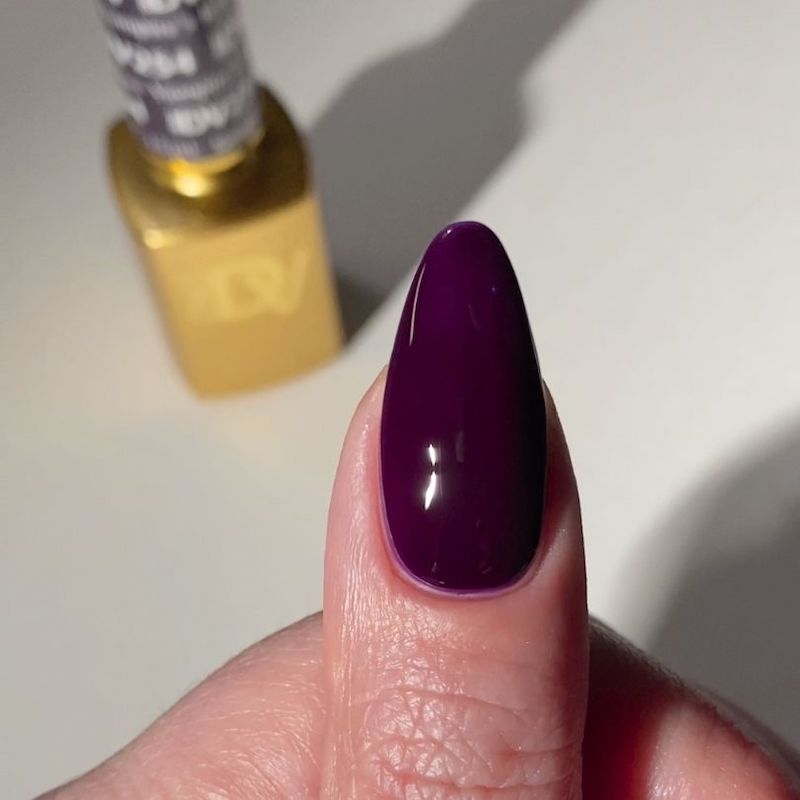 DND - Diva Duo - Vampire's Kiss - #254 - Gel & Lacquer Polish at Beyond Polish