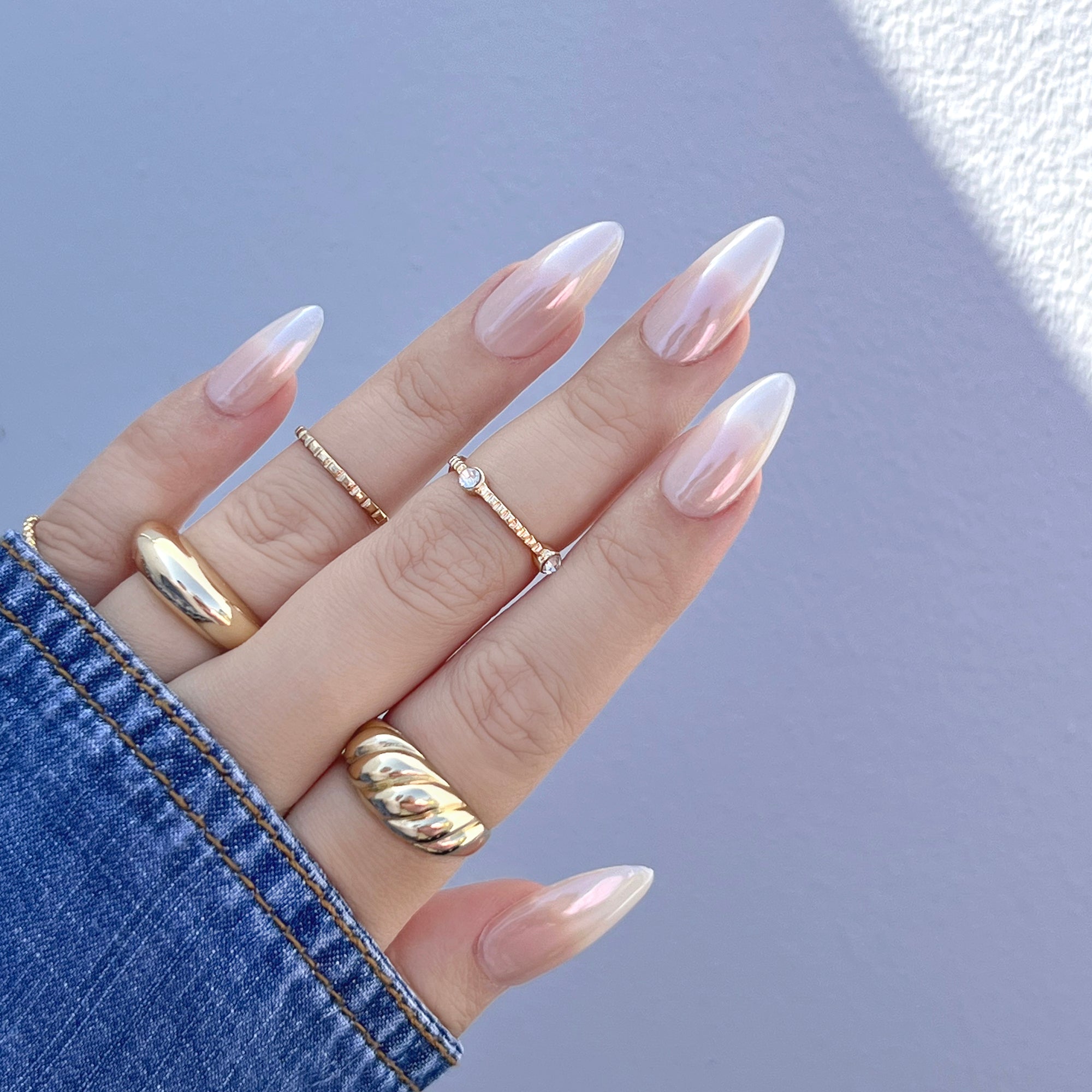 Daily Charme - Magic White Chrome Powder - Nail Art at Beyond Polish