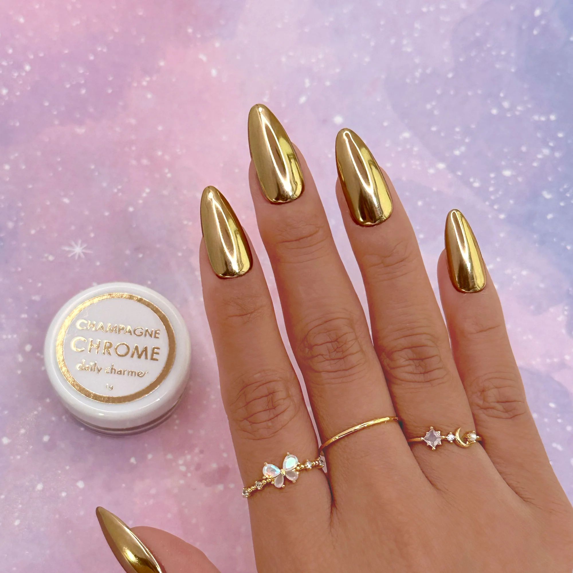 Daily Charme - Mirror Champagne Gold Chrome Powder - Nail Art at Beyond Polish