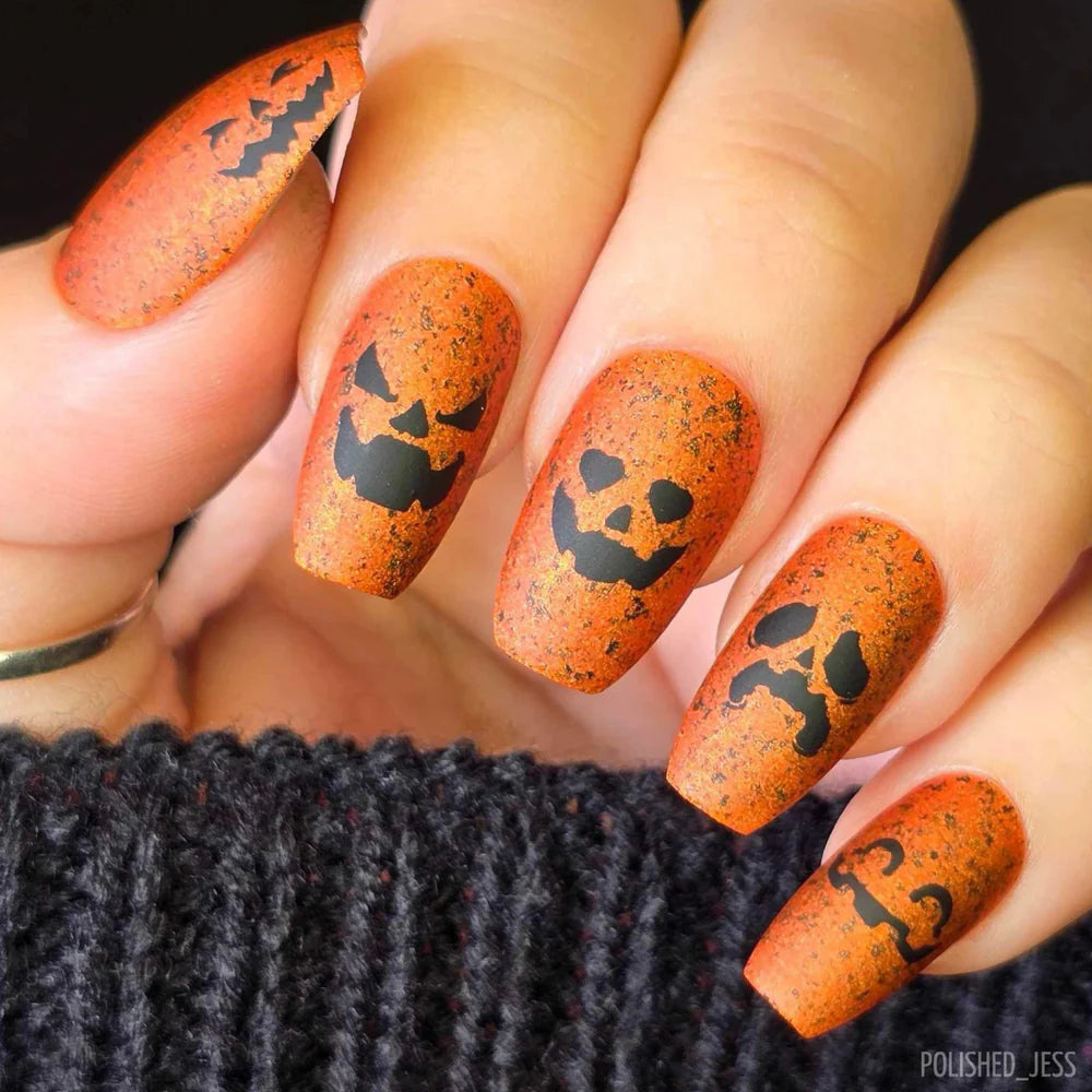 Maniology - Stamping Plate - Pumpkin Patch (M520) - Nail Art at Beyond Polish