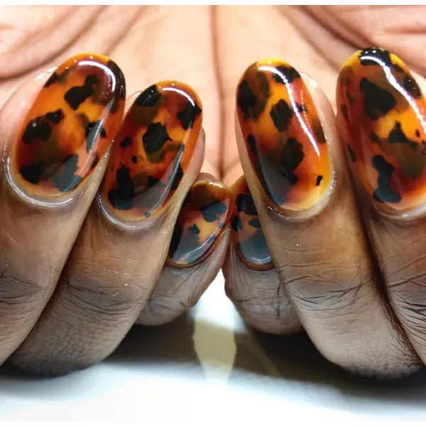 Tortoiseshell Manicure closeup