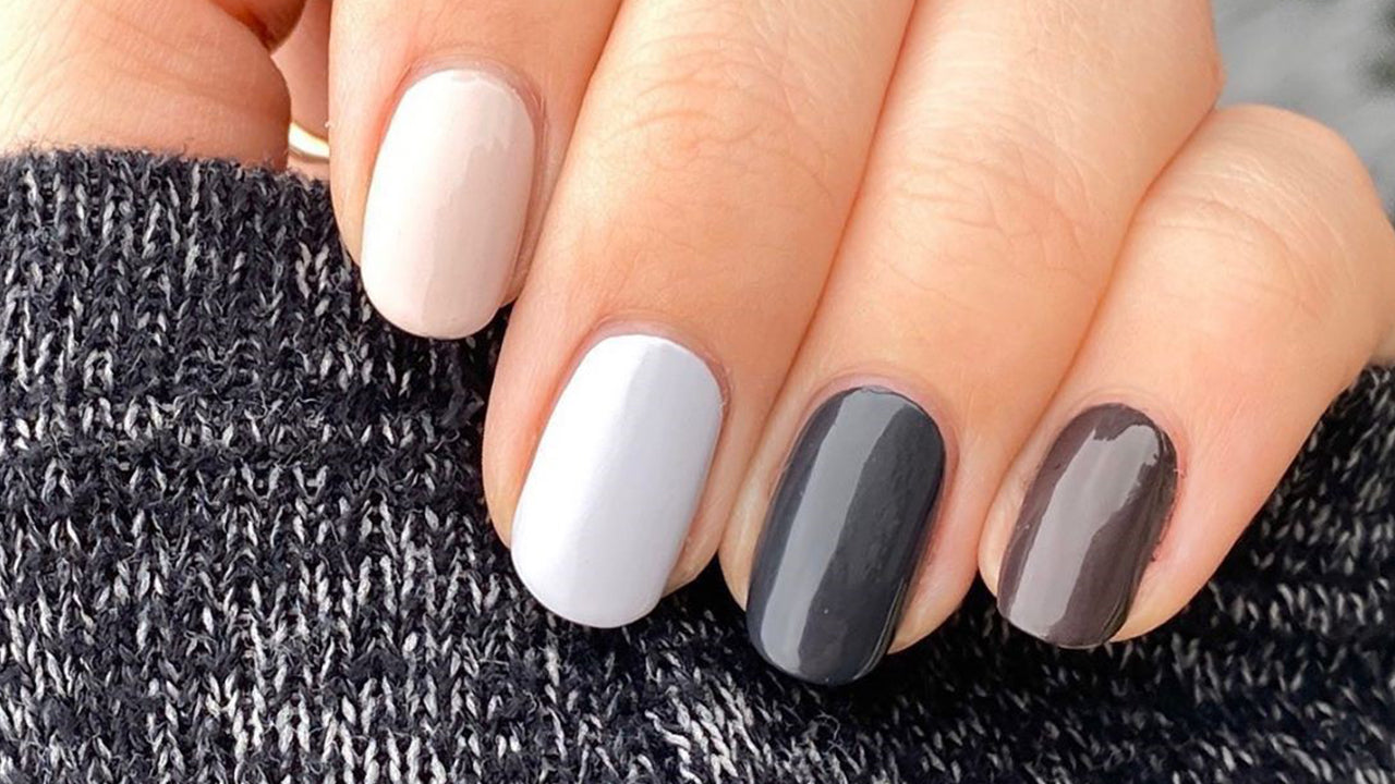 Ombre grey & white nails | Gray nails, Blue and silver nails, Grey nail  designs