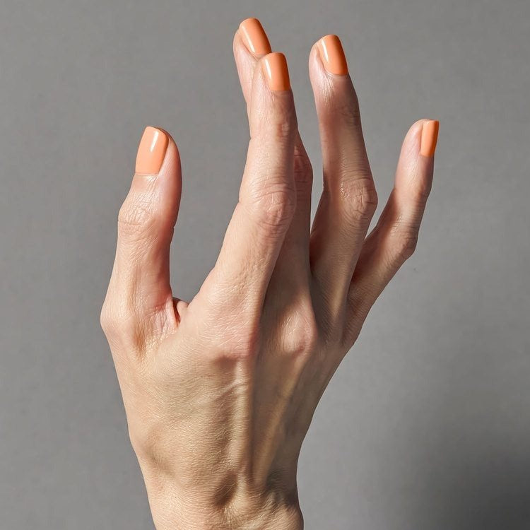 CND - Vinylux Topcoat & Daydreaming 0.5 oz - #465 - Nail Lacquer at Beyond Polish