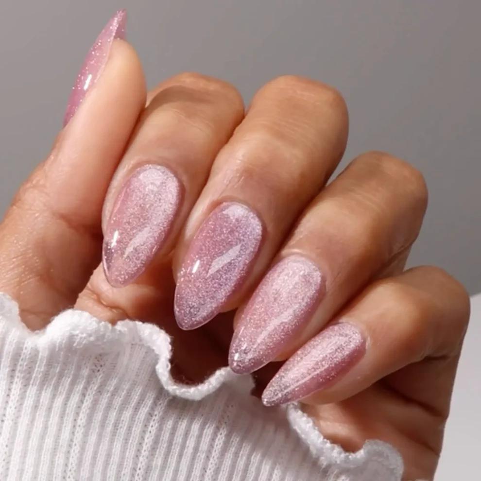 DND - DC 9D Cat Eye - Jam Purrl - Gel Polish at Beyond Polish
