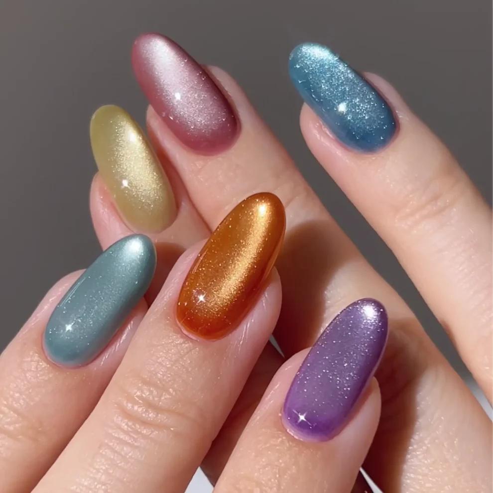 DND - DC 9D Cat Eye - Kitty In Pink - Gel Polish at Beyond Polish