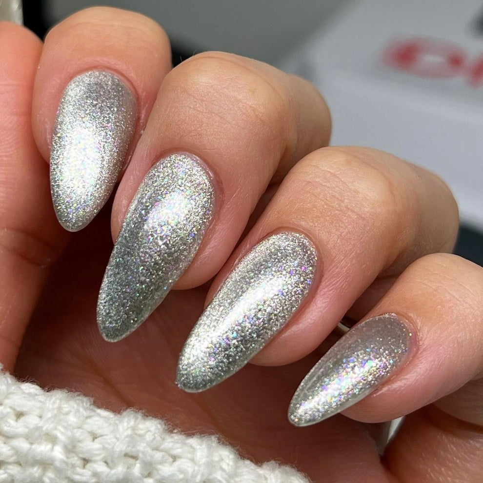 DND - Diva 9D Cat Eye - Daydream - Pet Diary #31 - Gel Polish at Beyond Polish