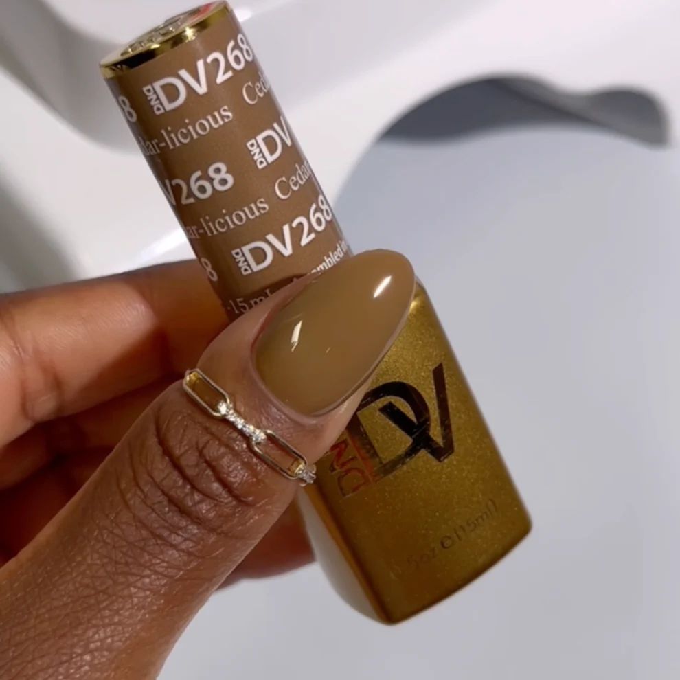 D・Cosmetics DND - Diva Duo - Cedar- Licious - #268 - Brown Gel & Lacquer