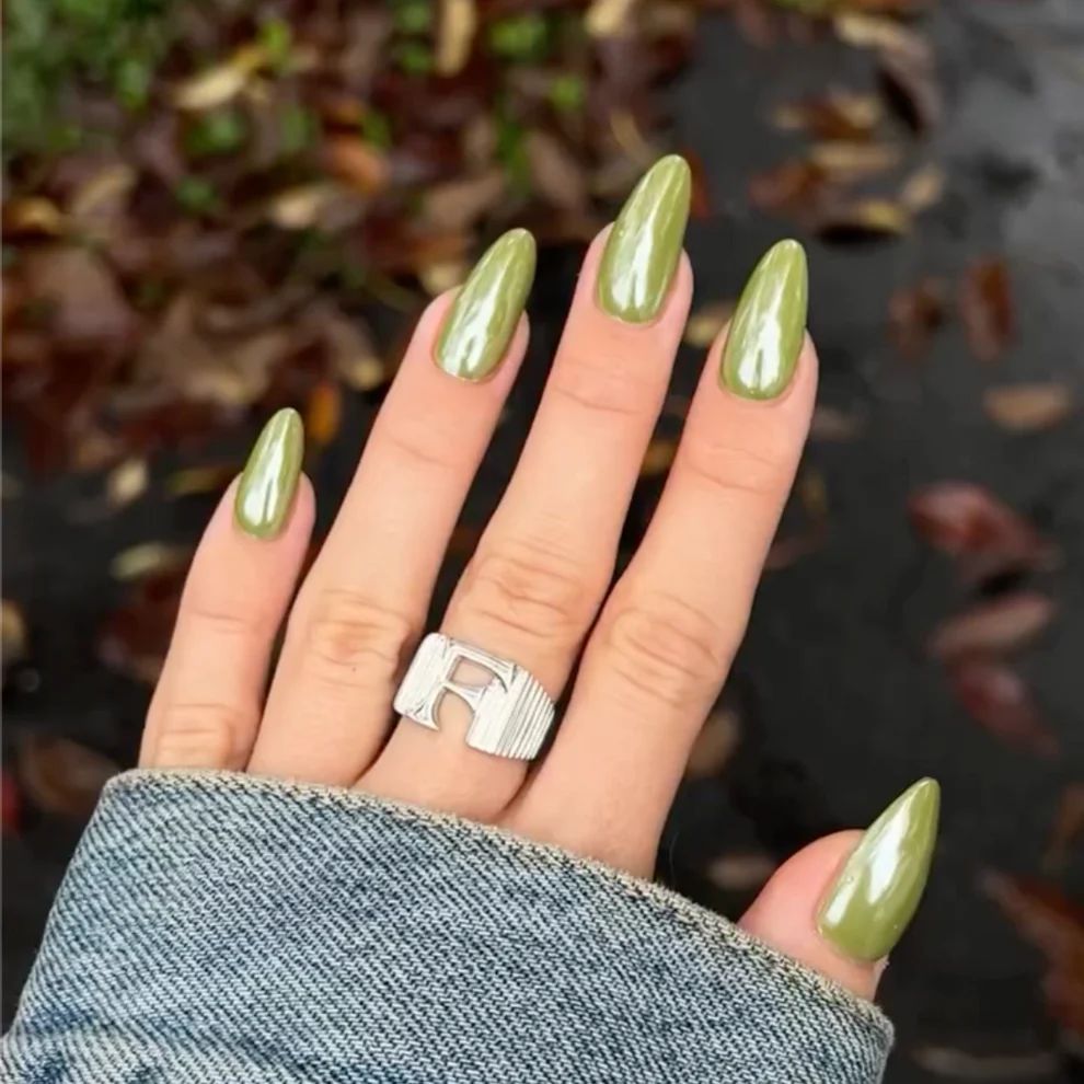 DND - Diva Duo - Dirty Martini - #282 - Gel & Lacquer Polish at Beyond Polish