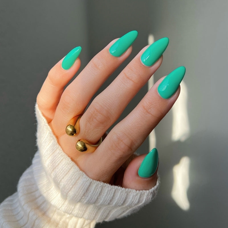 DND - Diva Duo - Hot Girl Walks - #193 - Gel & Lacquer Polish at Beyond Polish