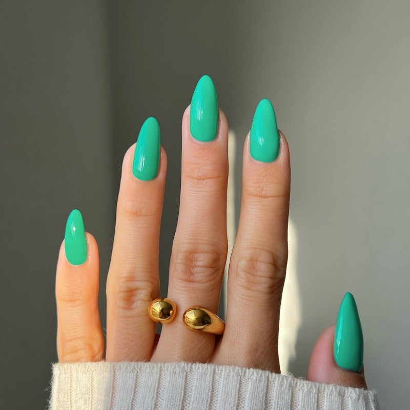 DND - Diva Duo - Hot Girl Walks - #193 - Gel & Lacquer Polish at Beyond Polish