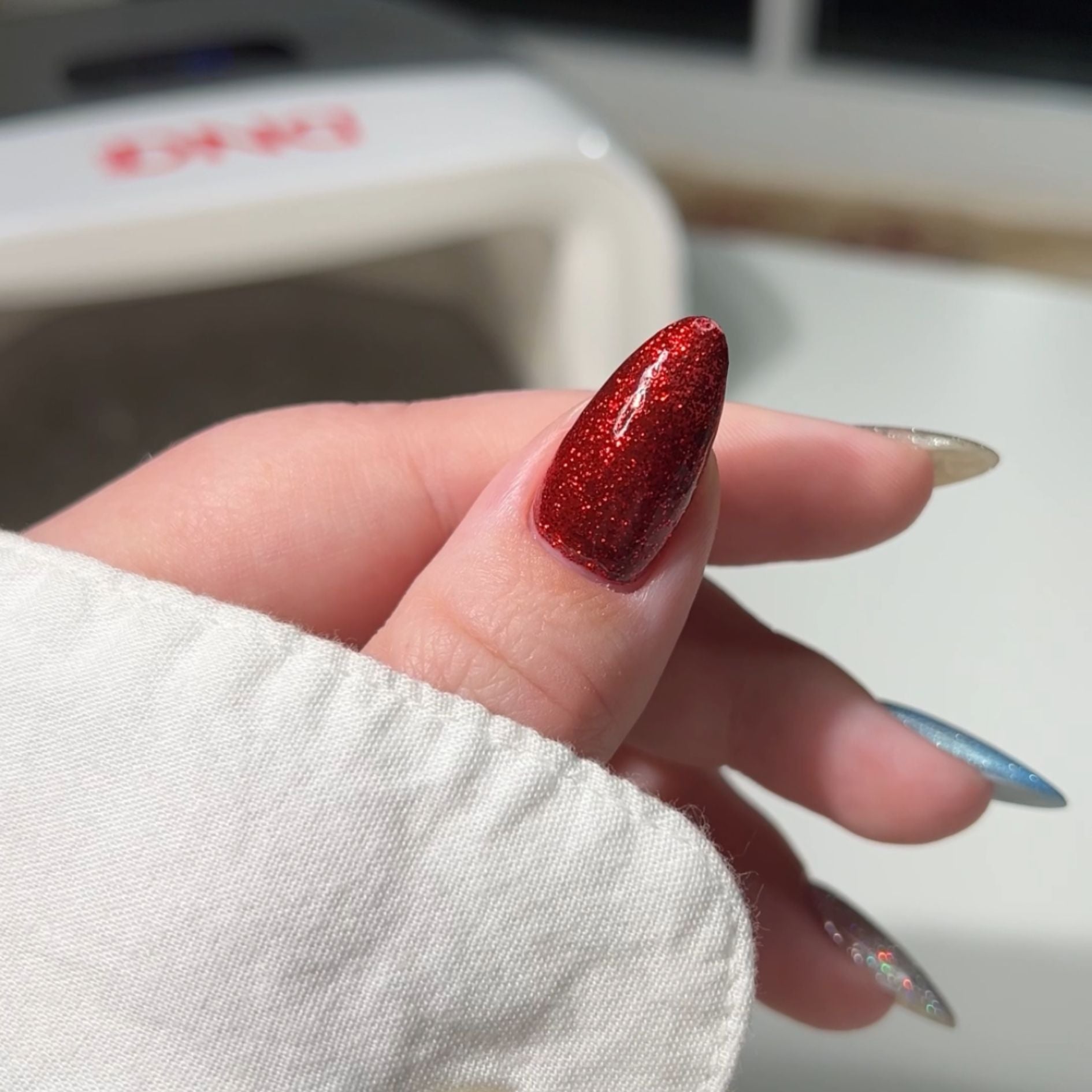 DND - Diva Duo - Sip N Glitz - #035 - Gel & Lacquer Polish at Beyond Polish