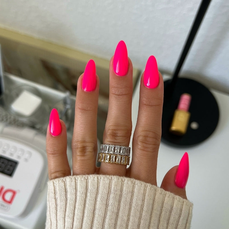 DND - Diva Duo - Sour Bubblegum - #212 - Pink Gel & Lacquer Polish