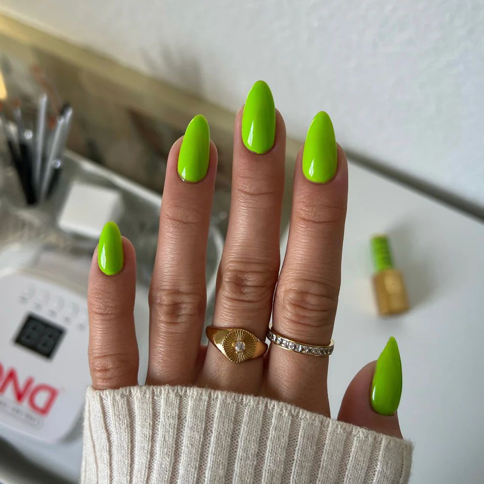 DND - Diva Duo - Wasabi Baby - #279 - Green Gel & Lacquer Polish