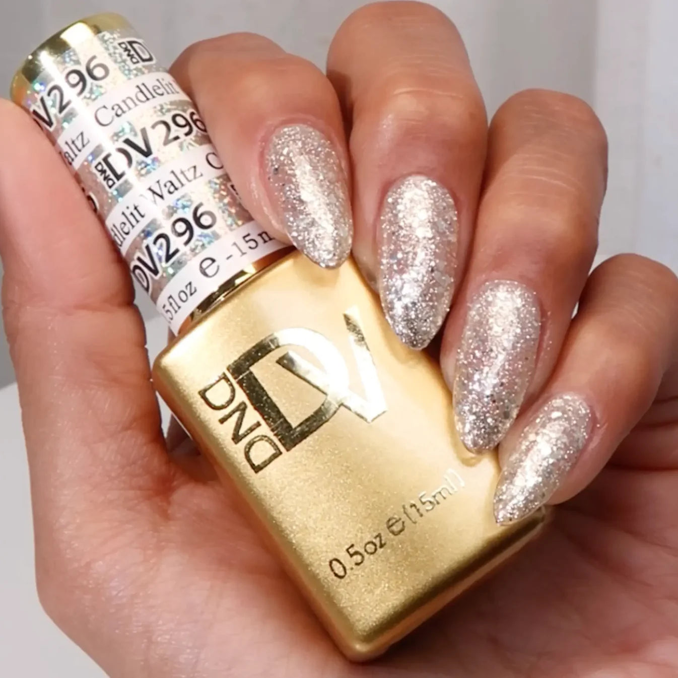 DND - Diva Gel - Candlelit Waltz #296 - Gel Polish at Beyond Polish