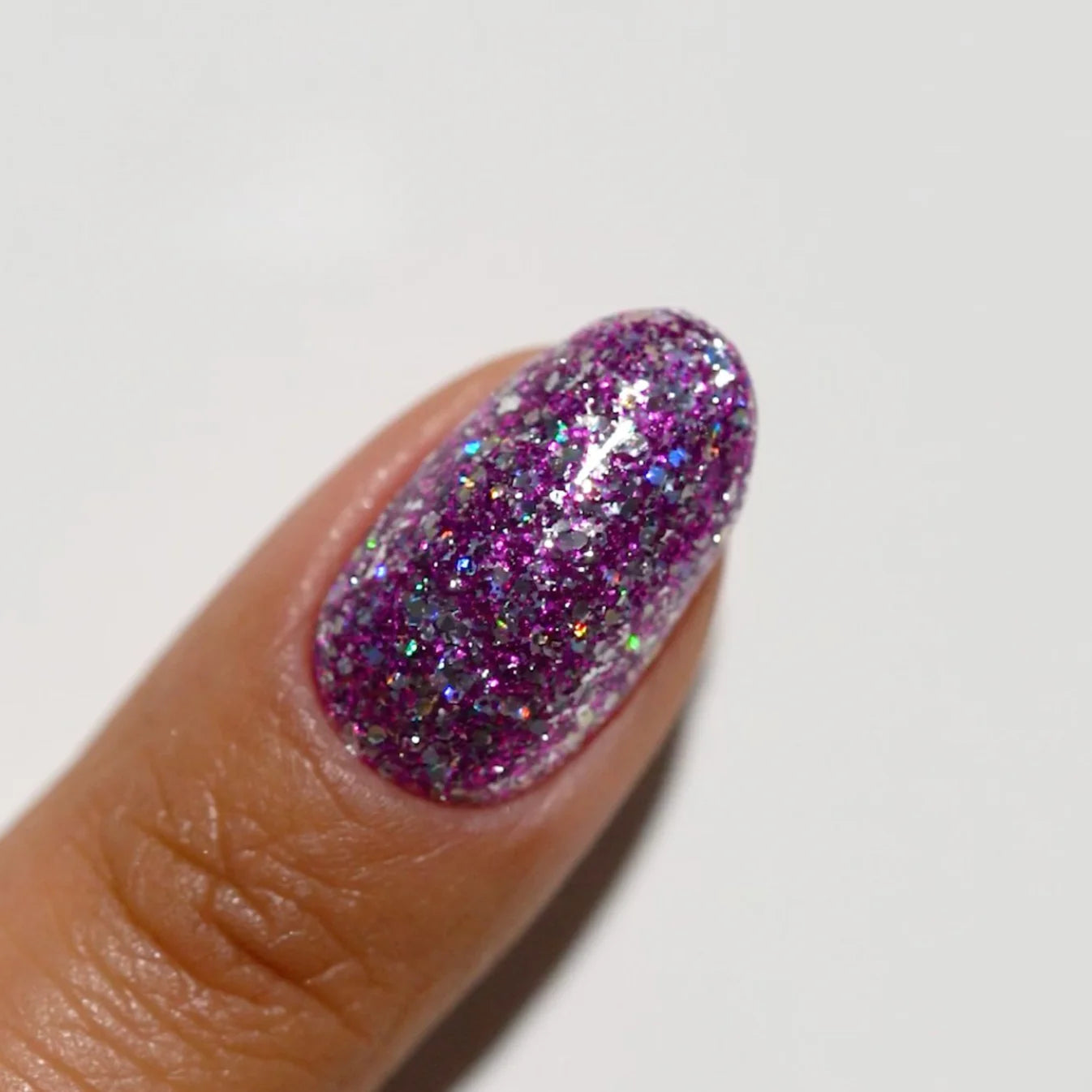 DND - Daisy Nail Design Flapper Fuchsia #315 - Purple Gel Polish