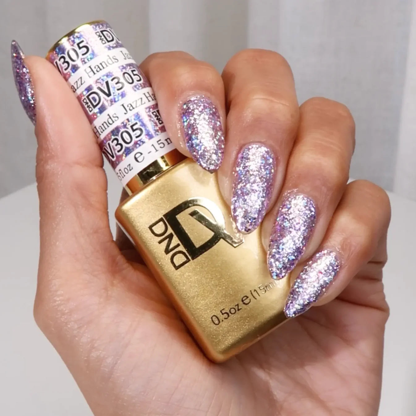 DND - Diva Gel - Jazz Hands #305 - Gel Polish at Beyond Polish