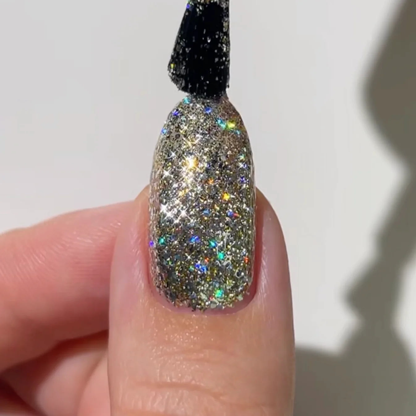 DND - Diva Gel - Raise Your Glass #297 - Gel Polish at Beyond Polish