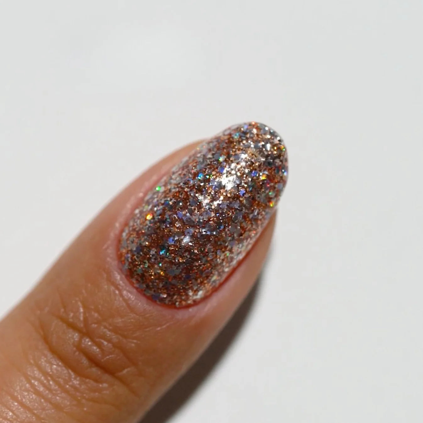 DND - Diva Gel - Sophisticated Bubbly #307 - Gel Polish at Beyond Polish