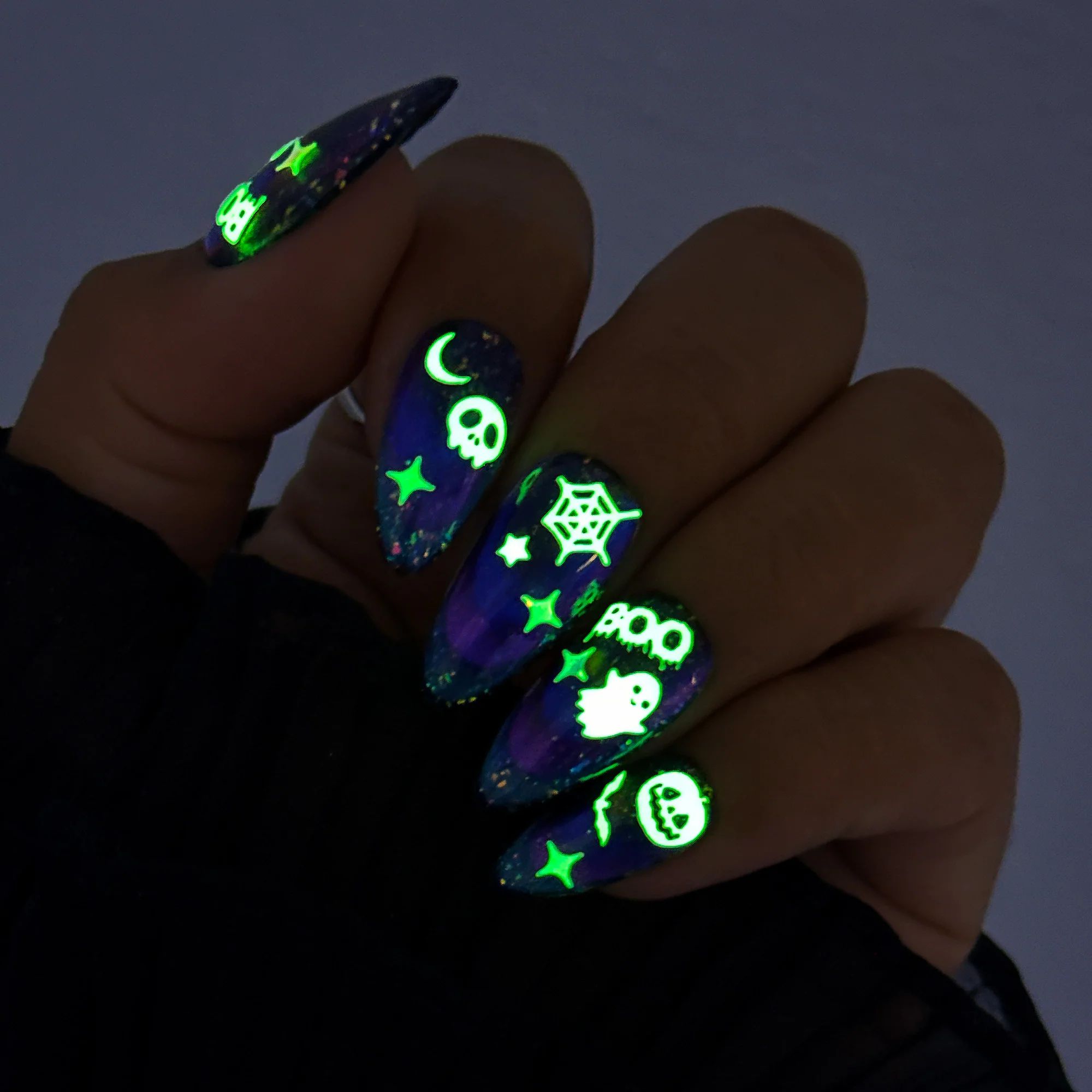 Daily Charme - Haunted Glow - Nail Art at Beyond Polish