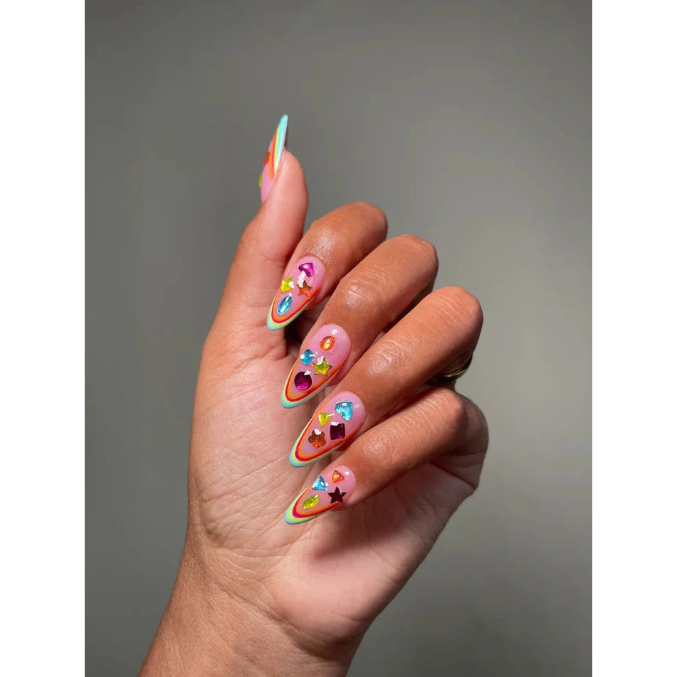 90s Nails Come Back in Style