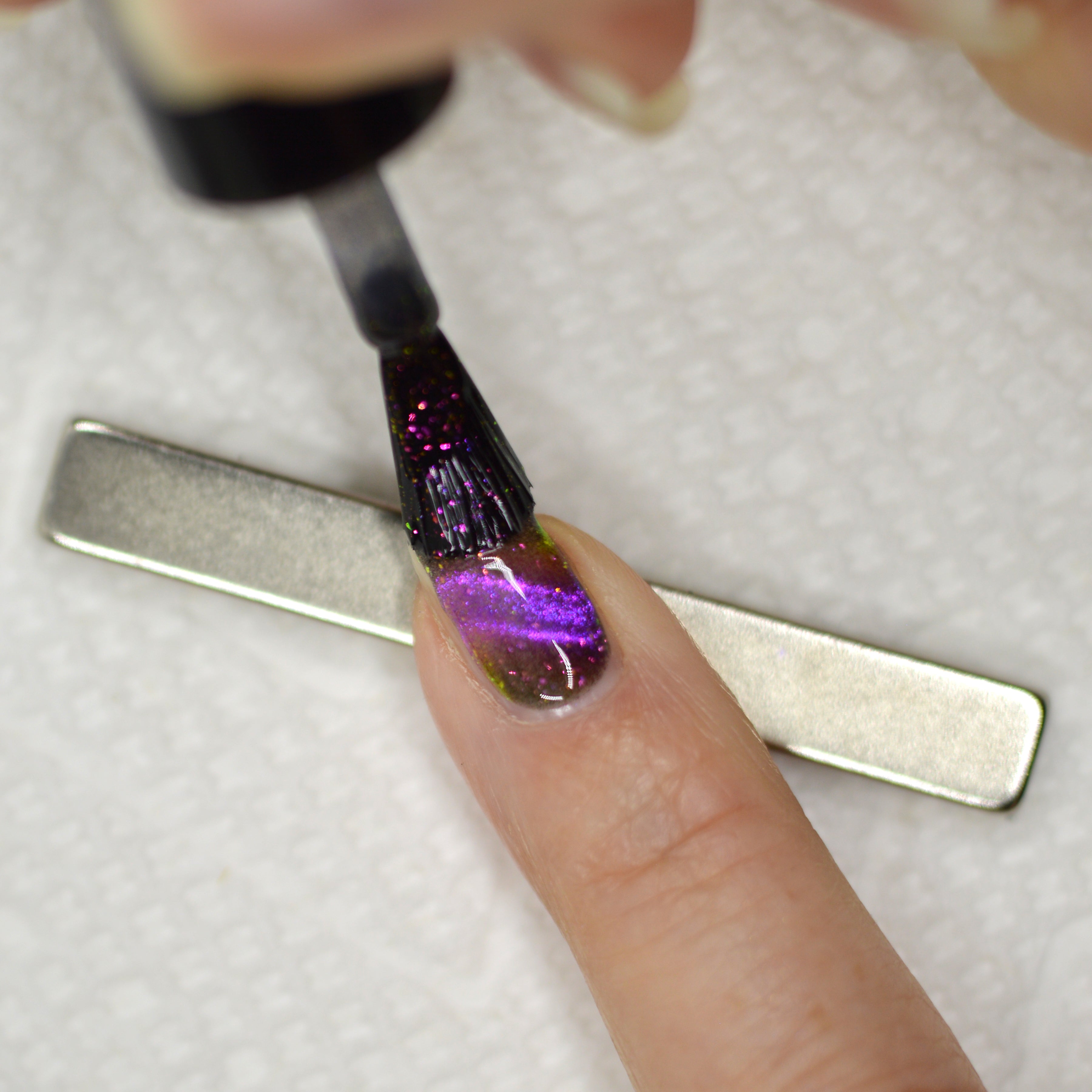 KBShimmer - Flat Bar Neodymium Magnet For Magnetic Polish - Manicure & Pedicure Tools at Beyond Polish