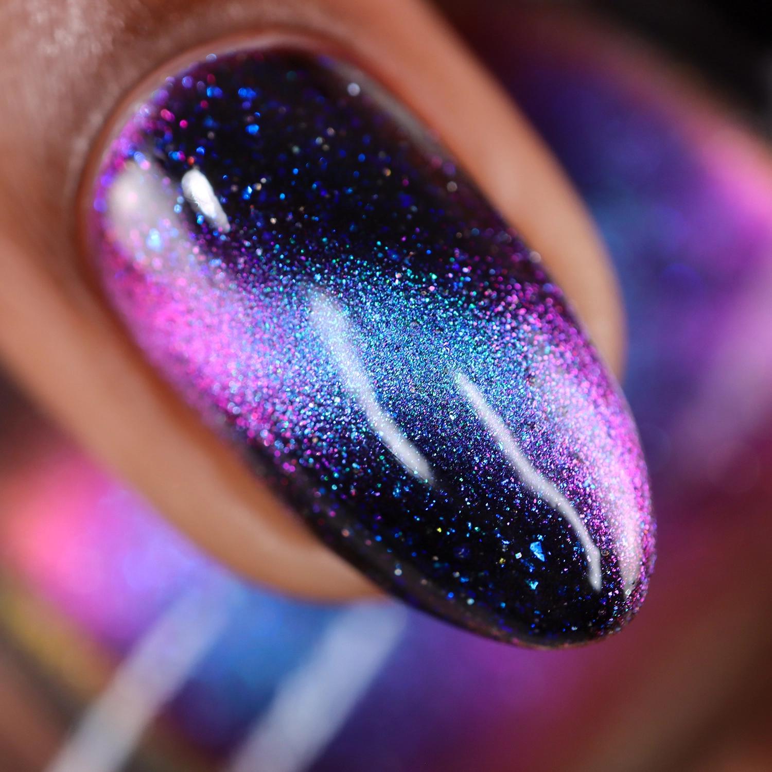 KBShimmer - Nail Polish - I'm Spiraling Multichrome Magnetic - Nail Lacquer at Beyond Polish