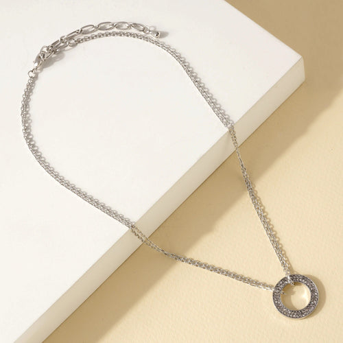 Layered Circle Pendant Chain Necklace