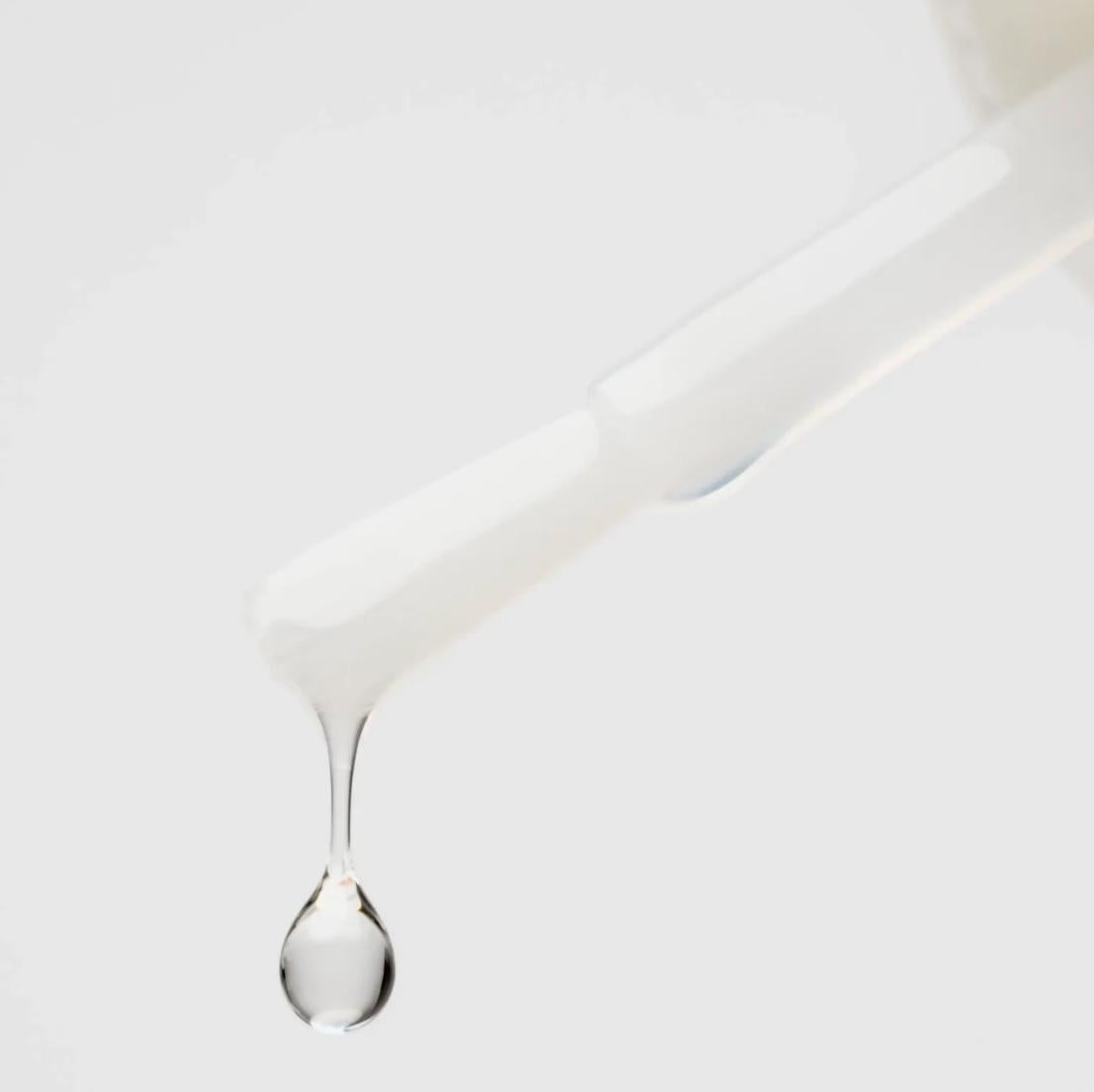 Lippmann - Hydrating Vitamin E Oil - Nail Treatment at Beyond Polish