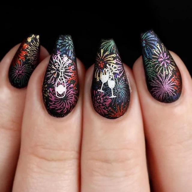 Maniology - Holiday Occasions: Sparkling Celebration (m042) - Nail Art at Beyond Polish