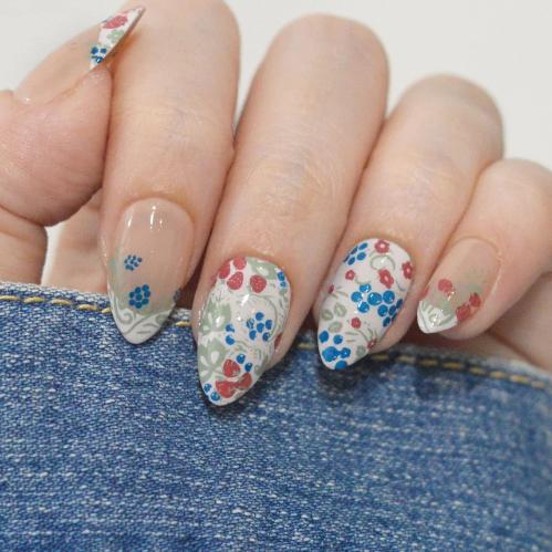 Maniology - Stamping Plate - Afternoon Tea - M681 - Manicure & Pedicure Tools at Beyond Polish
