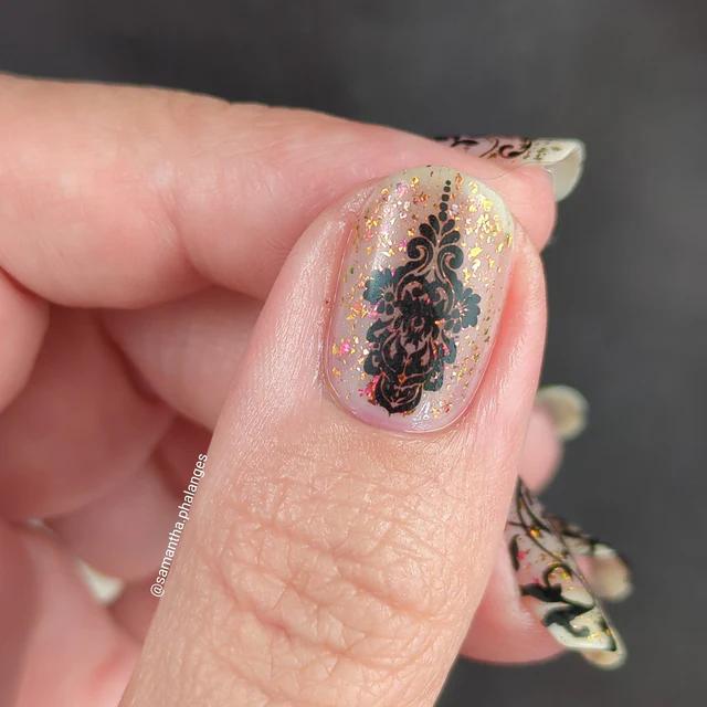Maniology - Stamping Plate - Antique Swirls (M396) - Nail Art at Beyond Polish
