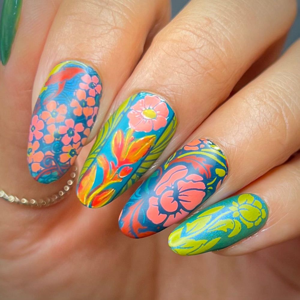 Maniology - Stamping Plate - Art Nouveau #M473 - Nail Art at Beyond Polish