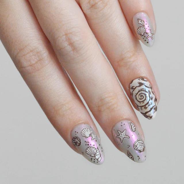 Maniology - Stamping Plate - Beachcomber (M706) - Nail Art at Beyond Polish
