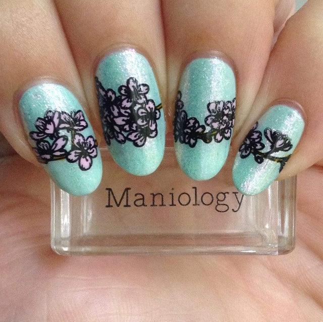 Maniology - Stamping Plate - CYO Design Contest 2019: Layered Flowers #M094 - Nail Art at Beyond Polish