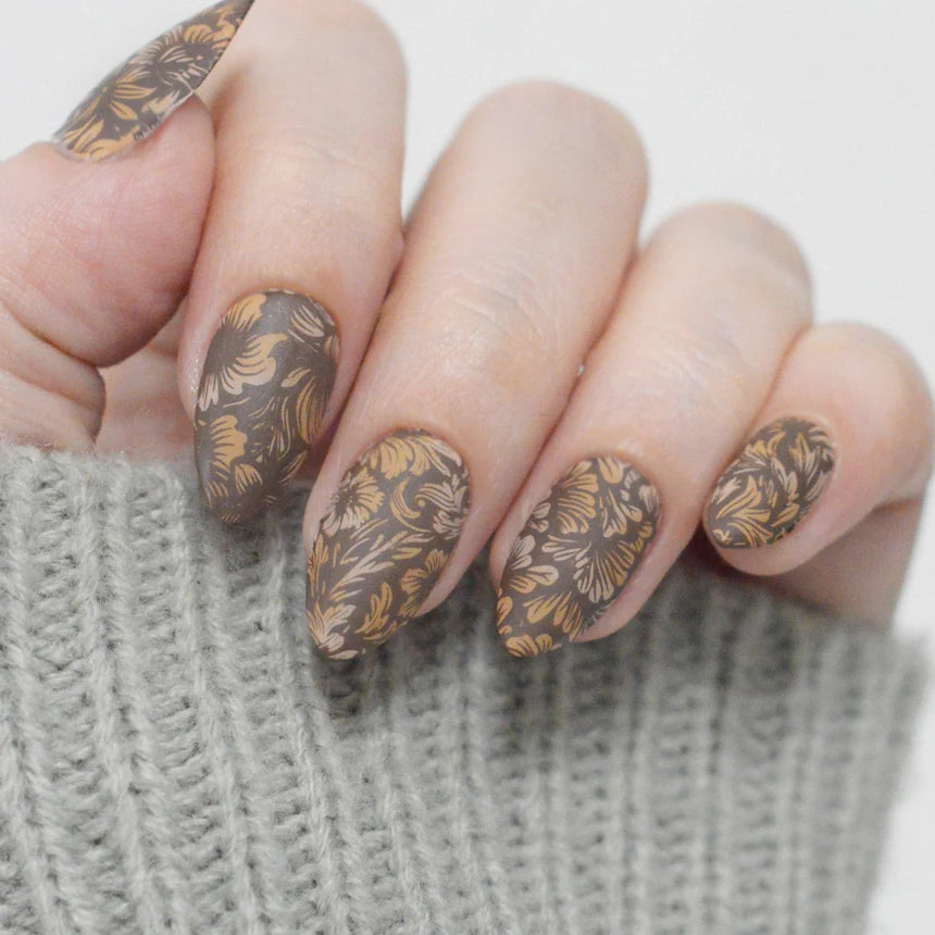 Maniology - Stamping Plate - Carved Motifs - M654 - Manicure & Pedicure Tools at Beyond Polish