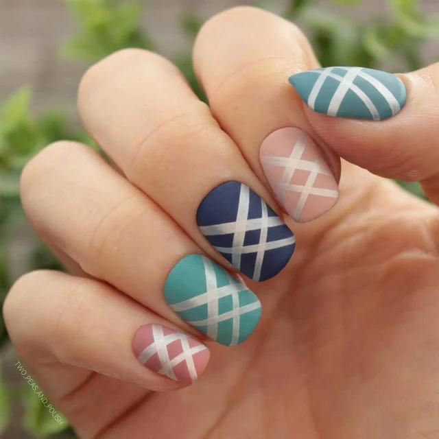 Maniology - Stamping Plate - Classique: Love Your Accent #M053 - Nail Art at Beyond Polish