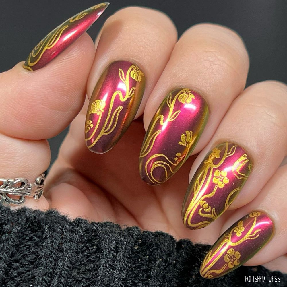 Maniology - Stamping Plate - Fleur Nouveau #M470 - Nail Art at Beyond Polish