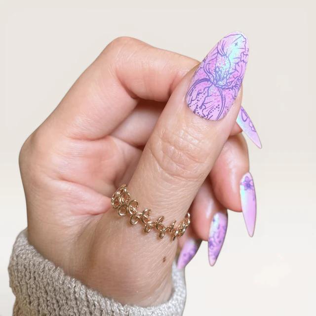 Maniology - Stamping Plate - Garden Gems: Diamond Dewdrop (Mxm176) - Nail Art at Beyond Polish