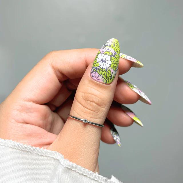 Maniology - Stamping Plate - Garden Gems: Gemstone Bouquet (Mxm175) - Nail Art at Beyond Polish