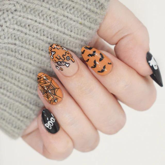 Maniology - Stamping Plate - Halloween: Fright Night #M032 - Nail Art at Beyond Polish