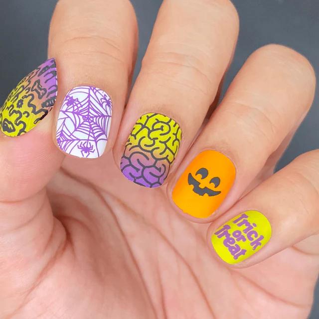 Maniology - Stamping Plate - Halloween: Fright Night #M032 - Nail Art at Beyond Polish