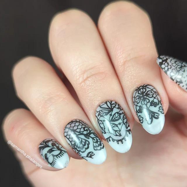 Maniology - Stamping Plate - Lacey Lovers (M450) - Nail Art at Beyond Polish