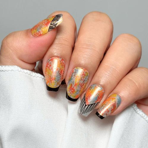 Maniology - Stamping Plate - Wrapped in Wool (M685) - Manicure & Pedicure Tools at Beyond Polish