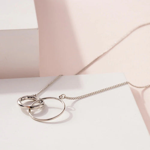 Simple O Rings Linked Short Necklace